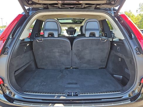 Used 2019 Volvo XC90 T5 Momentum w/ Advanced Package image 29