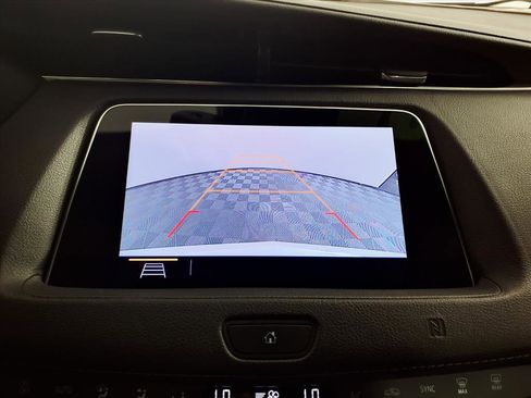 Used 2019 Cadillac XT4 Premium Luxury image 19