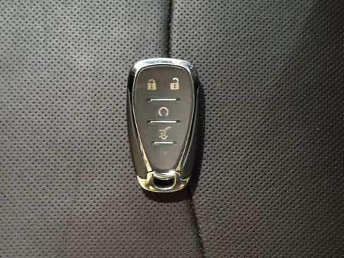 Used 2020 Chevrolet Equinox Premier image 32