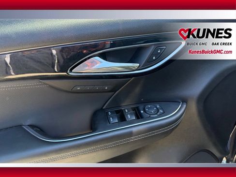 Used 2024 Buick Envision Preferred AWD/4WD image 5