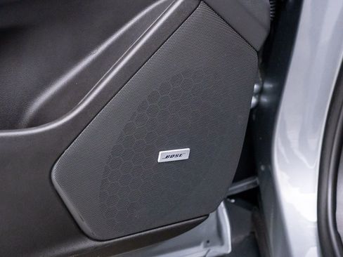 New 2026 Cadillac XT5 Luxury w/ LPO, Floor Liner Package AWD/4WD image 15