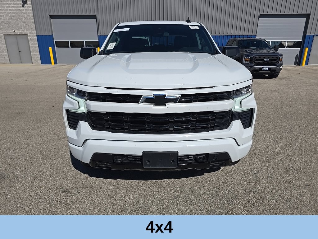 Used 2025 Chevrolet Silverado 1500 RST AWD/4WD image 2