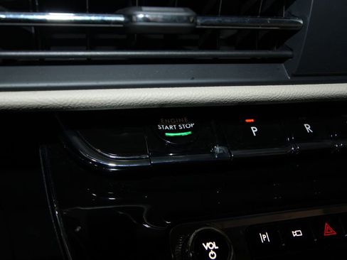 Used 2025 Lincoln Corsair AWD image 16