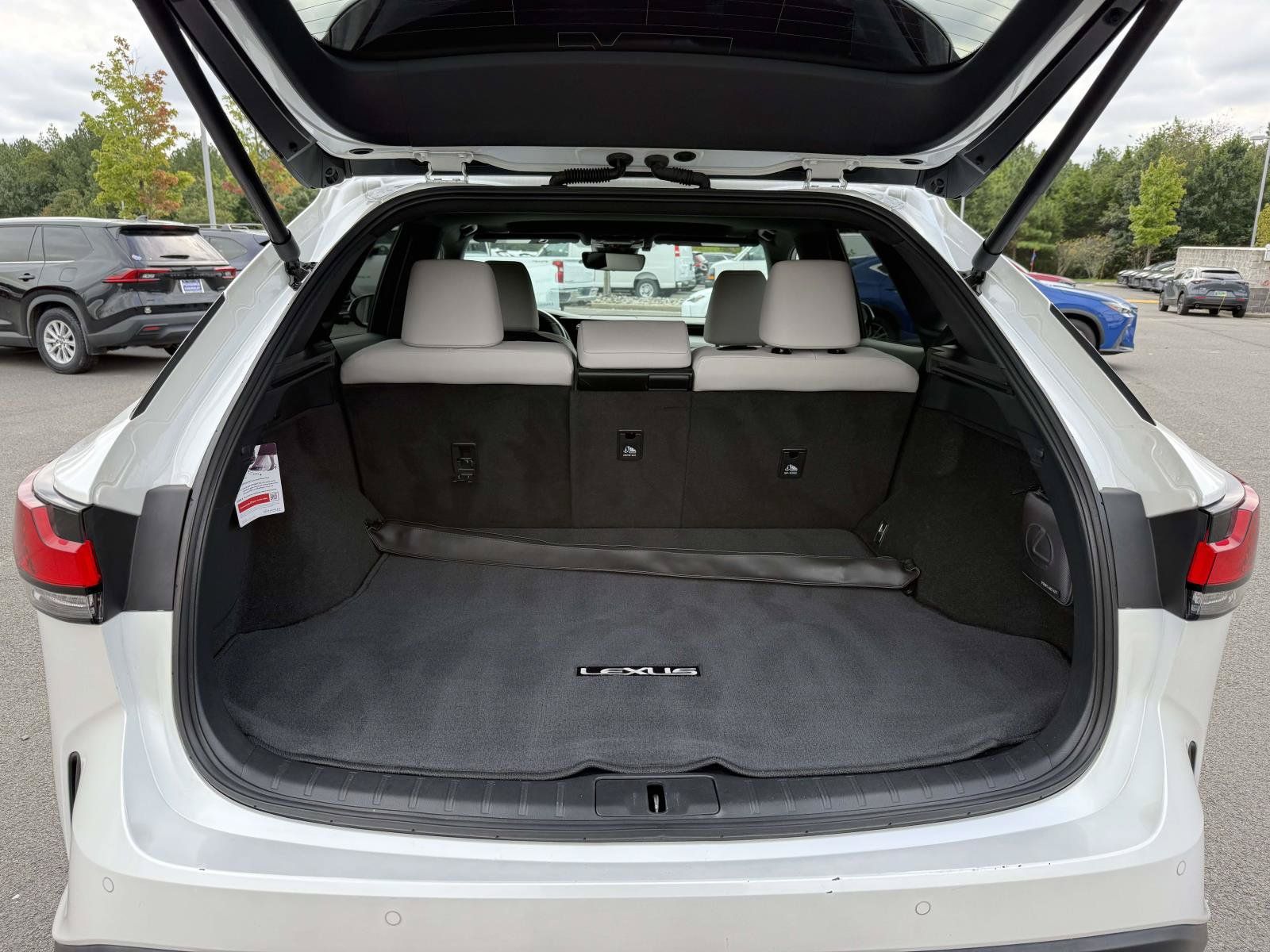 Used 2024 Lexus RX 350 Premium w/ Accessory Package (Z1) AWD/4WD image 27