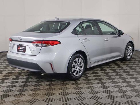 Used 2023 Toyota Corolla LE FWD image 7