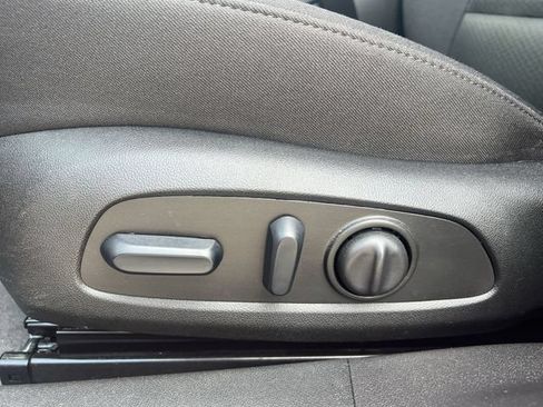 Used 2024 Chevrolet Malibu LT FWD image 35
