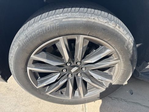 Used 2023 Cadillac Escalade Sport w/ LPO, Floor Liner Package image 8