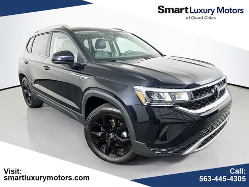 Certified 2023 Volkswagen Taos SE w/ Black Wheel Package AWD/4WD image 1