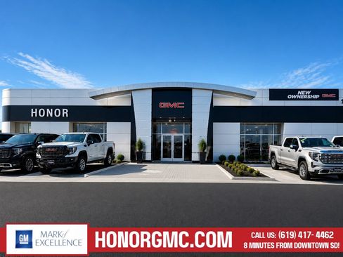 Used 2024 Ford Edge Titanium AWD/4WD image 9