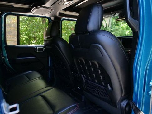 Used 2020 Jeep Wrangler Unlimited Rubicon AWD/4WD image 37