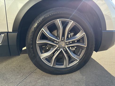 Used 2020 Honda CR-V Touring image 13