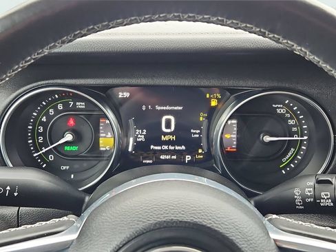 Used 2023 Jeep Wrangler Unlimited Sahara w/ Cold Weather Group AWD/4WD image 32