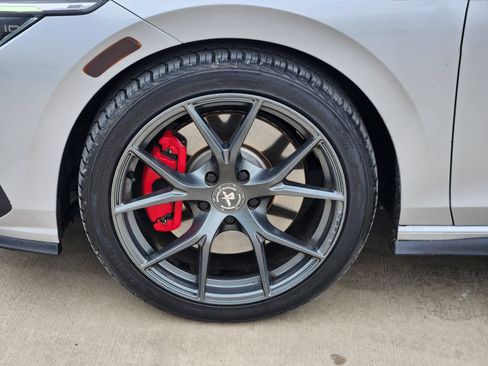 Used 2022 Volkswagen GTI SE image 11