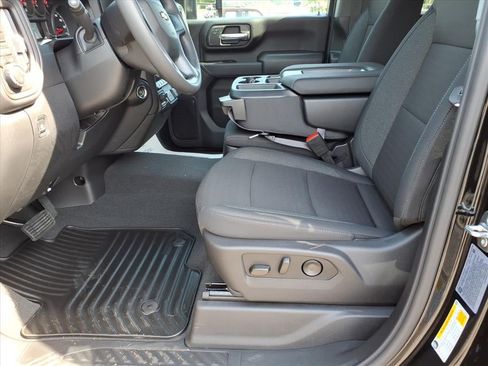 New 2026 Chevrolet Silverado 2500 Custom w/ Custom Value Package AWD/4WD image 12