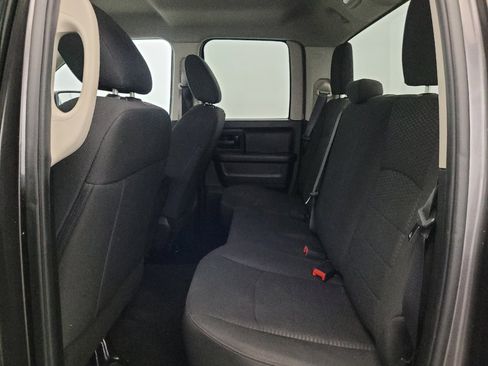 Used 2019 RAM 1500 Express w/ Express Value Package AWD/4WD image 18