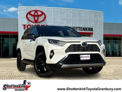 Used 2019 Toyota RAV4 XSE AWD/4WD image 1
