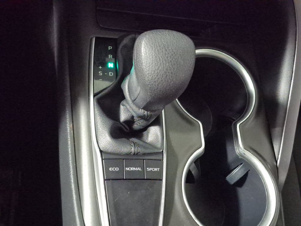 Used 2023 Toyota Camry LE FWD image 19