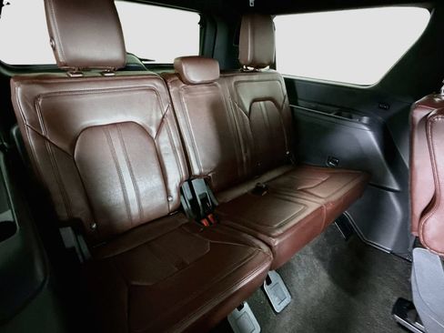 Used 2022 Ford Expedition Max Limited AWD/4WD image 28