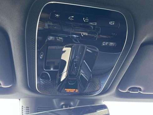 Used 2024 Mercedes-Benz GLC 300 4MATIC image 23
