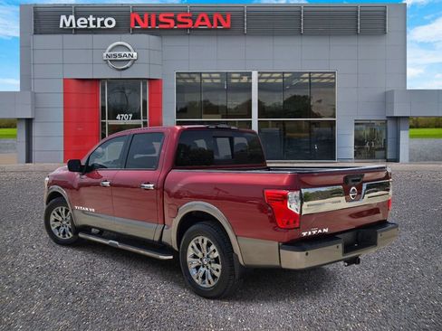 Used 2019 Nissan Titan Platinum Reserve RWD image 4