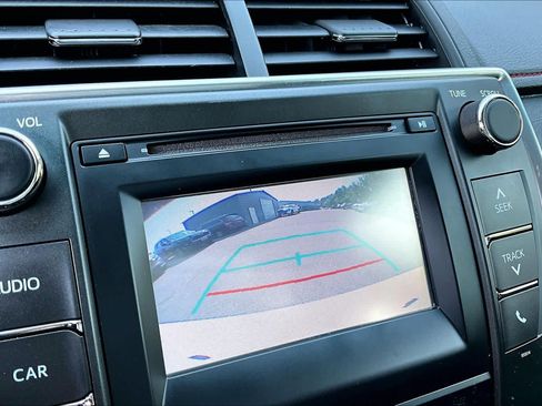 Certified 2017 Toyota Camry SE FWD image 27