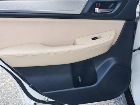 Used 2018 Subaru Outback 2.5i Premium AWD/4WD image 26