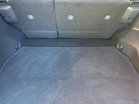 Used 2025 Toyota RAV4 LE AWD/4WD image 15