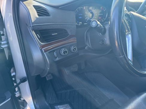 Used 2019 Cadillac Escalade 4WD image 47