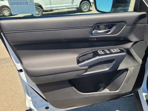 New 2026 Nissan Pathfinder SL w/ Cargo Package AWD/4WD image 8