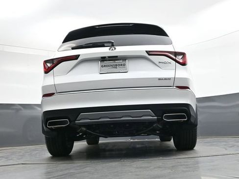 New 2026 Acura MDX SH-AWD image 32