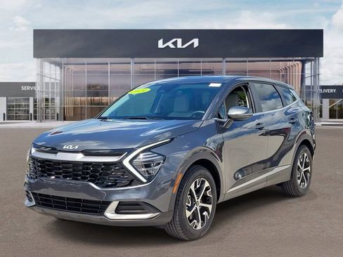 Certified 2024 Kia Sportage EX FWD image 3