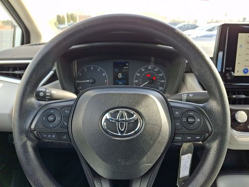 Used 2023 Toyota Corolla LE w/ Carpet Mat Package (TMS) image 18