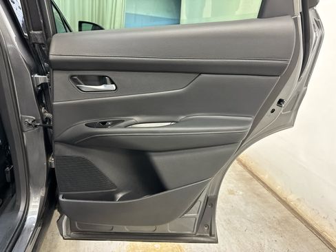 Certified 2025 Nissan Murano SL w/ Cargo Package AWD/4WD image 30