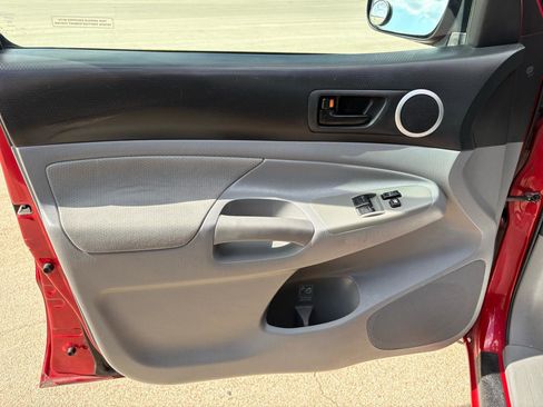 Used 2011 Toyota Tacoma 2WD Access Cab image 19