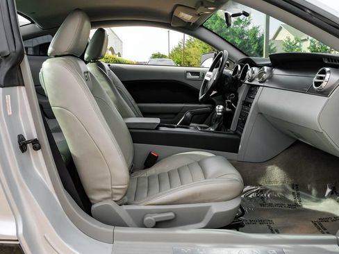 Used 2007 Ford Mustang GT Premium RWD image 27