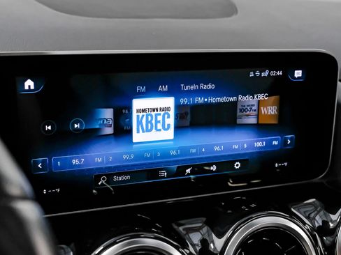 Used 2021 Mercedes-Benz GLA 250 4MATIC image 15