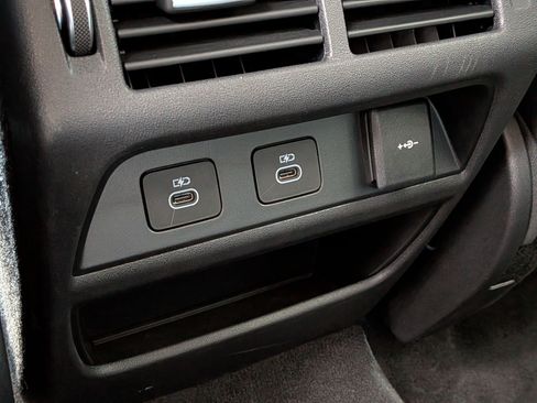 Used 2026 Land Rover Discovery Sport Landmark AWD/4WD image 28