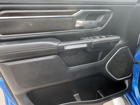 Used 2022 RAM 1500 Laramie AWD/4WD image 11