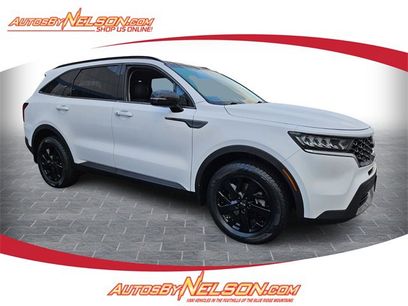 Used 2021 Kia Sorento S w/ Panoramic Sunroof Package