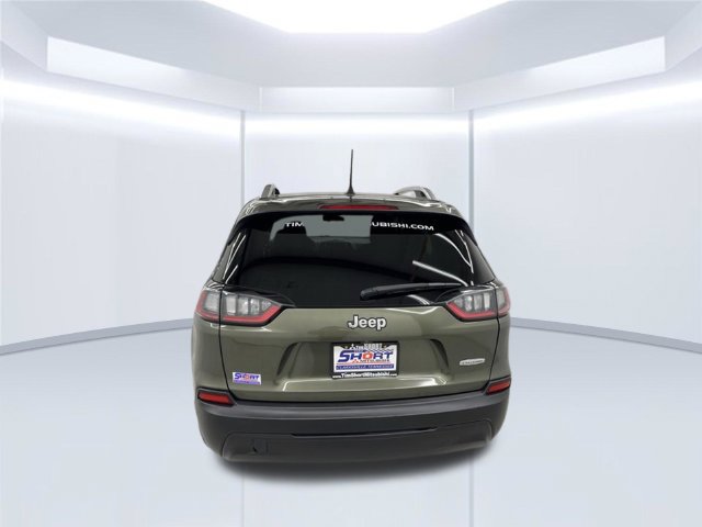 Used 2021 Jeep Cherokee Latitude FWD image 4