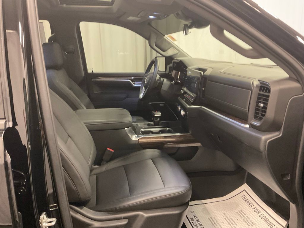 Used 2026 GMC Sierra 1500 Elevation w/ Elevation Premium Package AWD/4WD image 28