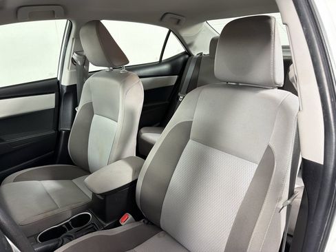 Used 2019 Toyota Corolla LE FWD image 12