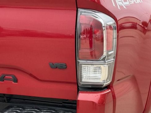 Used 2021 Toyota Tacoma TRD Sport RWD image 6