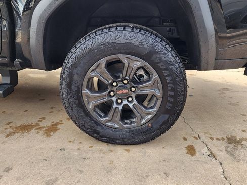 New 2025 GMC Canyon Elevation w/ Convenience Package image 51