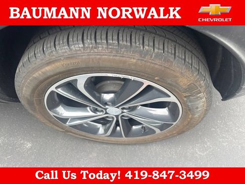 Used 2023 Buick Encore GX Select FWD image 8