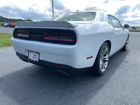 Used 2020 Dodge Challenger R/T RWD image 5