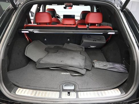 Used 2025 Genesis GV70 2.5T w/ Sport Prestige Package image 17