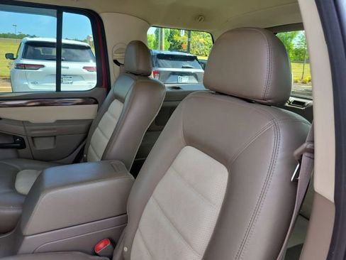 Used 2005 Ford Explorer Eddie Bauer AWD/4WD image 10