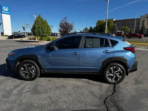 Used 2024 Subaru Crosstrek 2.0i Premium AWD/4WD image 8
