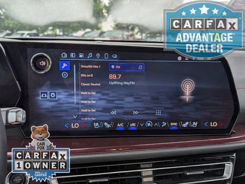 Used 2024 Chevrolet Traverse RS w/ LPO, Floor Liner Package AWD/4WD image 6